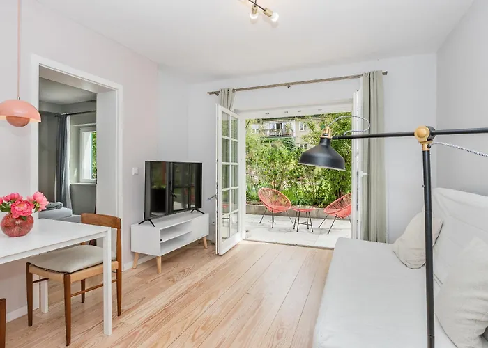 Urban-oasis: Zentral, Ruhig, Neu! Lägenhet